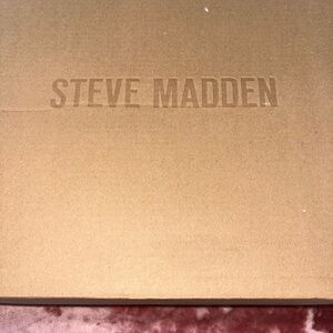 STEVE MADDEN